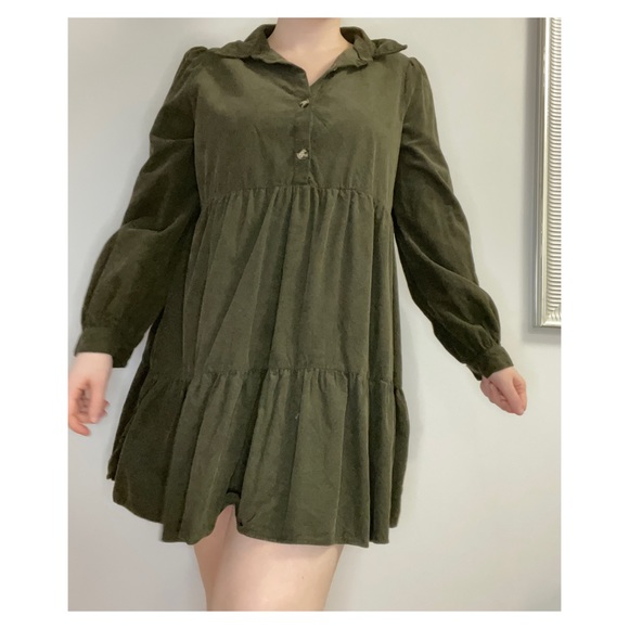 Zara green corduroy dress size medium - Picture 4 of 4
